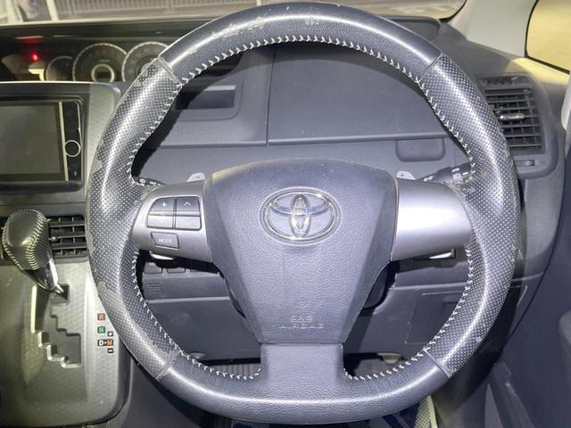 ヴォクシー ＺＳ　煌Ｚ　純正ナビ　１０インチアルパインフリップダウンモニター　両側電動スライドドア　バックカメラ　ＥＴＣ　ＨＩＤヘッドライト　純正１６インチアルミホイール　スマートエントリー（11枚目）