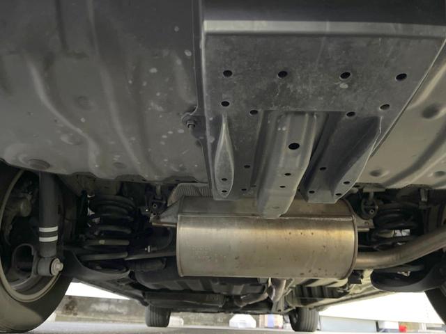 ヴォクシー ＺＳ　煌Ｚ　純正ナビ　１０インチアルパインフリップダウンモニター　両側電動スライドドア　バックカメラ　ＥＴＣ　ＨＩＤヘッドライト　純正１６インチアルミホイール　スマートエントリー（19枚目）