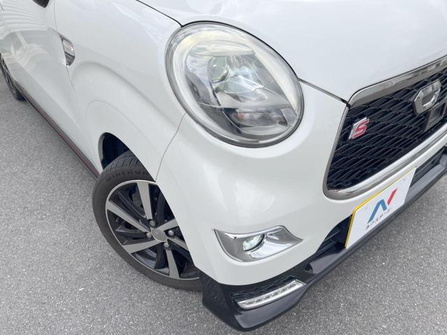 【ＬＥＤヘッドライト】悪天候や夜間走行時も良好な視界を確保し安心して運転できる高輝度ＬＥＤヘッドライトを装備！点灯速度が早く、消費電力も抑えられています。