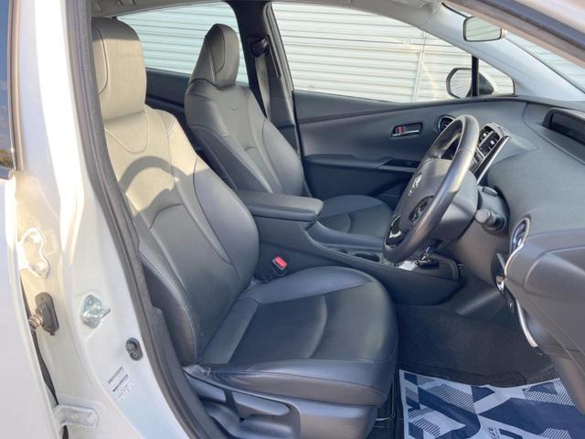 プリウス Ｓツーリングセレクション　純正ナビ　プリクラッシュセーフティ　レーダークルーズコントロール　バックカメラ　ＥＴＣ　Ｂｌｕｅｔｏｏｔｈ　ＬＥＤヘッド＆ＬＥＤフォグライト　純正１７インチアルミホイール（8枚目）