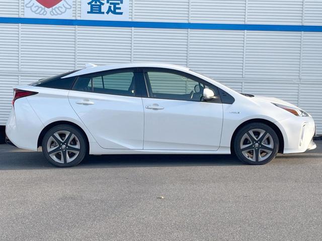 プリウス Ｓツーリングセレクション　純正ナビ　プリクラッシュセーフティ　レーダークルーズコントロール　バックカメラ　ＥＴＣ　Ｂｌｕｅｔｏｏｔｈ　ＬＥＤヘッド＆ＬＥＤフォグライト　純正１７インチアルミホイール（43枚目）