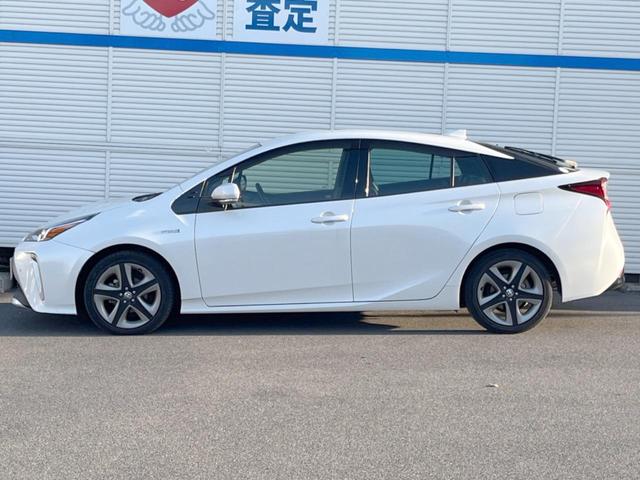 プリウス Ｓツーリングセレクション　純正ナビ　プリクラッシュセーフティ　レーダークルーズコントロール　バックカメラ　ＥＴＣ　Ｂｌｕｅｔｏｏｔｈ　ＬＥＤヘッド＆ＬＥＤフォグライト　純正１７インチアルミホイール（45枚目）