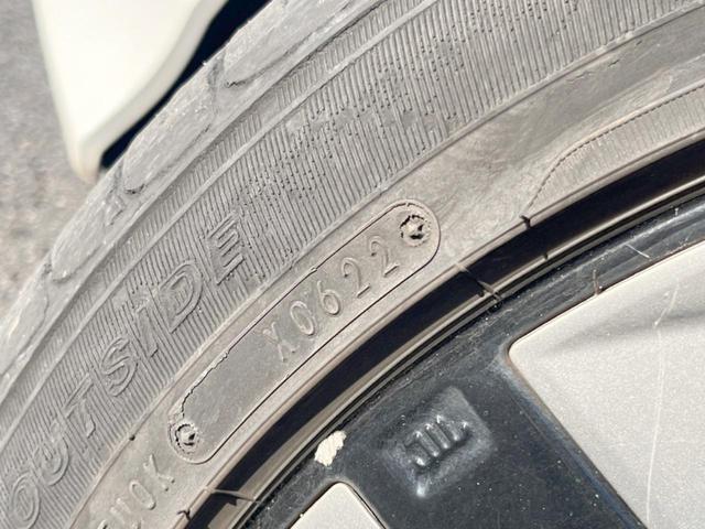 プリウス Ｓツーリングセレクション　純正ナビ　プリクラッシュセーフティ　レーダークルーズコントロール　バックカメラ　ＥＴＣ　Ｂｌｕｅｔｏｏｔｈ　ＬＥＤヘッド＆ＬＥＤフォグライト　純正１７インチアルミホイール（48枚目）