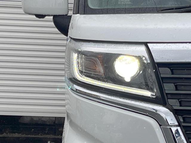 スペーシアカスタム ハイブリッドＸＳ　純正８インチナビ　両側電動スライドドア　セーフティサポート　全方位モニター　ヘッドアップディスプレイ　ＥＴＣ　ＬＥＤヘッド＆ＬＥＤフォグライト　純正１５インチアルミホイール（42枚目）