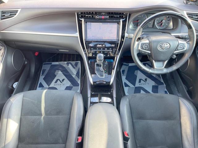 ハリアー プレミアム　スタイルモーヴ　ムーンルーフ　純正９インチナビ　パワーバックドア　クルーズコントロール　バックカメラ　ＥＴＣ　Ｂｌｕｅｔｏｏｔｈ　ＬＥＤヘッド＆ＬＥＤフォグライト　純正１８インチアルミホイール（2枚目）