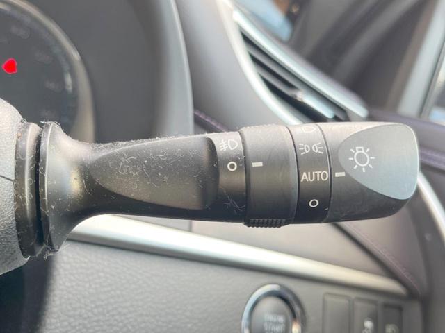 ハリアー プレミアム　スタイルモーヴ　ムーンルーフ　純正９インチナビ　パワーバックドア　クルーズコントロール　バックカメラ　ＥＴＣ　Ｂｌｕｅｔｏｏｔｈ　ＬＥＤヘッド＆ＬＥＤフォグライト　純正１８インチアルミホイール（28枚目）