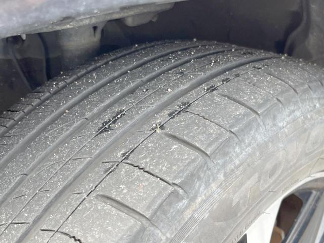 ハリアー プレミアム　スタイルモーヴ　ムーンルーフ　純正９インチナビ　パワーバックドア　クルーズコントロール　バックカメラ　ＥＴＣ　Ｂｌｕｅｔｏｏｔｈ　ＬＥＤヘッド＆ＬＥＤフォグライト　純正１８インチアルミホイール（48枚目）