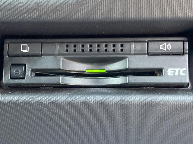 アクア G G’s 純正ナビ クルーズコントロール バックカメラ ETC Bluetooth LEDヘッド&LEDフォグライト 純正17インチアルミホイール スマートエントリー シートヒーター(7枚目)