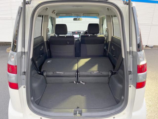 ゼストスパーク Ｗターボ　ケンウッドナビ　バックカメラ　ＥＴＣ　ＨＩＤヘッドライト　純正１４インチアルミホイール　スマートキーシステム　革巻きステアリング　オートエアコン　バニティミラー　プライバシーガラス（10枚目）