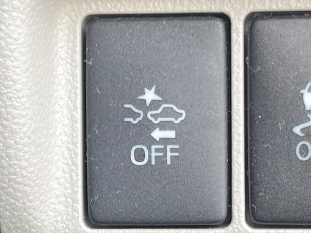 �y�X�}�[�g�A�V�X�g�z���s���ɑO���̎ԗ�����F�����A�Փ˂������Ȏ��͌x��ƃu���[�L�ŏՓˉ���Ɣ�Q�y�����A�V�X�g�B�����S�Ƀh���C�u�����y���݂��������܂��B