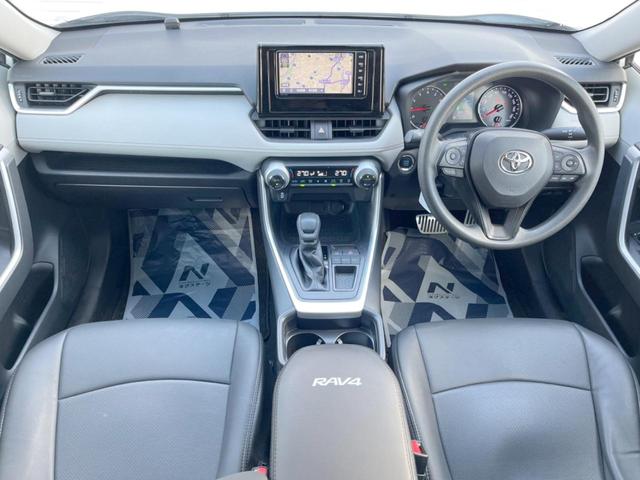 ＲＡＶ４ Ｘ　純正ナビ　セーフティセンス　レーダークルーズコントロール　ブラインドスポットモニター　ＥＴＣ　Ｂｌｕｅｔｏｏｔｈ　ＬＥＤヘッドライト　純正１７インチアルミホイール　スマートキー（2枚目）