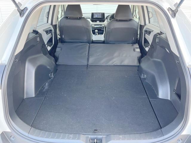 ＲＡＶ４ Ｘ　純正ナビ　セーフティセンス　レーダークルーズコントロール　ブラインドスポットモニター　ＥＴＣ　Ｂｌｕｅｔｏｏｔｈ　ＬＥＤヘッドライト　純正１７インチアルミホイール　スマートキー（10枚目）