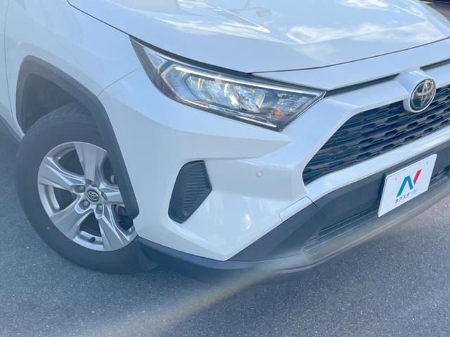 ＲＡＶ４ Ｘ　純正ナビ　セーフティセンス　レーダークルーズコントロール　ブラインドスポットモニター　ＥＴＣ　Ｂｌｕｅｔｏｏｔｈ　ＬＥＤヘッドライト　純正１７インチアルミホイール　スマートキー（12枚目）