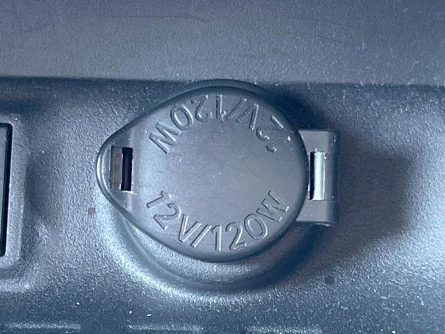 ＲＡＶ４ Ｘ　純正ナビ　セーフティセンス　レーダークルーズコントロール　ブラインドスポットモニター　ＥＴＣ　Ｂｌｕｅｔｏｏｔｈ　ＬＥＤヘッドライト　純正１７インチアルミホイール　スマートキー（32枚目）