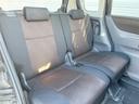 後部座席も気になるようなキズ・汚れやへたり等、大きなダメージはなく、良好な状態です。