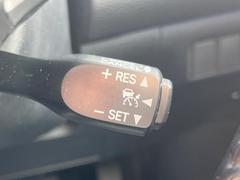 �ڥ졼�������롼������ȥ�����۹�®ƻϩ�Ǥ�Ĺ��Υ���Ԥ��ڤˡ�����ư��®�٤��ݤĥ��롼������ȥ����뤬�����ͷڸ������ƥ��Ϣ�Ȥ��������μ�ξ���Τ��Ƽִ֤��ݤĤ褦��®��Ĵ�ᤷ�Ƥ���ޤ����� 6