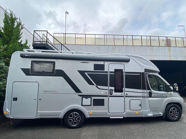 デュカト 　アドリア　マトリックス・スプリーム　６７０ＳＬ　９速ＡＴ右Ｈ　ＬａｃＰＫＧ　　家庭用エアコン　サーキュレーター　電動ダウンベット　床壁暖房　シャワールーム　サブバッテリー　ソーラーパネル　インバーター（7枚目）