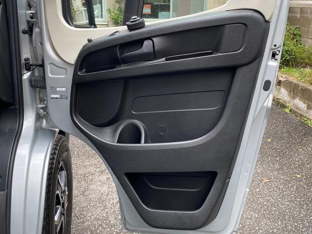 デュカト 　アドリア　マトリックス・スプリーム　６７０ＳＬ　９速ＡＴ右Ｈ　ＬａｃＰＫＧ　　家庭用エアコン　サーキュレーター　電動ダウンベット　床壁暖房　シャワールーム　サブバッテリー　ソーラーパネル　インバーター（24枚目）