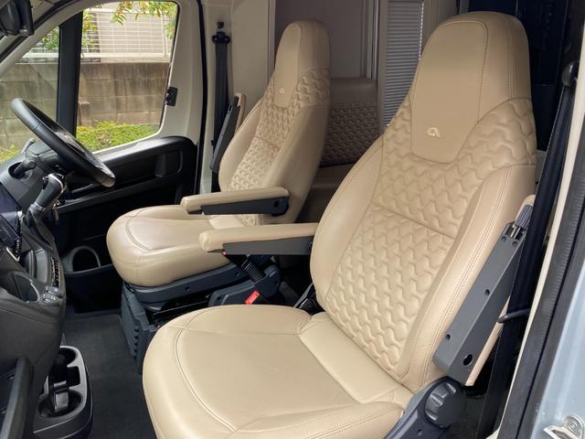 デュカト 　アドリア　マトリックス・スプリーム　６７０ＳＬ　９速ＡＴ右Ｈ　ＬａｃＰＫＧ　　家庭用エアコン　サーキュレーター　電動ダウンベット　床壁暖房　シャワールーム　サブバッテリー　ソーラーパネル　インバーター（35枚目）