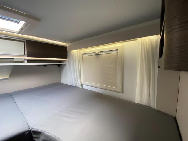 デュカト 　アドリア　マトリックス・スプリーム　６７０ＳＬ　９速ＡＴ右Ｈ　ＬａｃＰＫＧ　　家庭用エアコン　サーキュレーター　電動ダウンベット　床壁暖房　シャワールーム　サブバッテリー　ソーラーパネル　インバーター（58枚目）