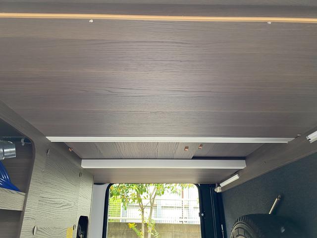 デュカト 　アドリア　マトリックス・スプリーム　６７０ＳＬ　９速ＡＴ右Ｈ　ＬａｃＰＫＧ　　家庭用エアコン　サーキュレーター　電動ダウンベット　床壁暖房　シャワールーム　サブバッテリー　ソーラーパネル　インバーター（66枚目）