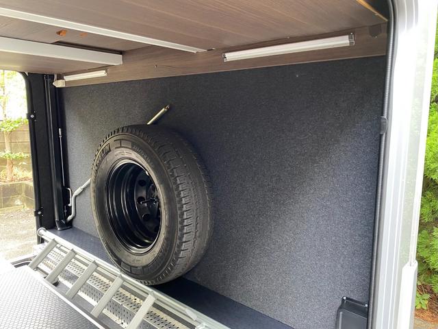 デュカト 　アドリア　マトリックス・スプリーム　６７０ＳＬ　９速ＡＴ右Ｈ　ＬａｃＰＫＧ　　家庭用エアコン　サーキュレーター　電動ダウンベット　床壁暖房　シャワールーム　サブバッテリー　ソーラーパネル　インバーター（67枚目）