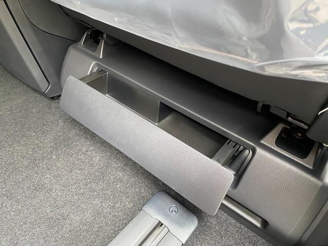 ヴェルファイア Ｚ　プレミア　Ｚプレミア　改良モデル　内装ブラウン　１３．２後席モニター　ユニバーサルステップ　左右独立ムーンルーフ　パノラミックビューモニター　デジタルインナーミラー　ブラインドスポットモニター　両側電動スライド（46枚目）