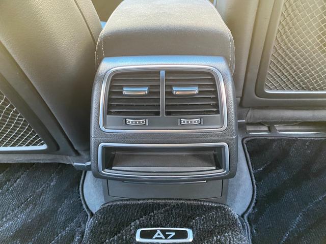 A7スポーツバック 2.0TFSIクワトロ 後期型 黒革 HDDナビ/DTV/Bカメラ/Bluetooth マトリックスLED 車高調 20AW イエローキャリパー 可変バルブ付/デュアルマフラー パワーテールゲート 可変リアウイング BSM(41枚目)