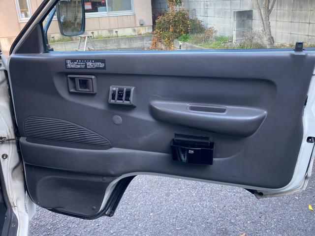 タウンエーストラック アウトドアJr 4WDキャンピング SHARP冷暖房ルームエアコン HONDA発電機 EU28is 冷蔵庫(46L) オーブンレンジ 後席10型モニター バッテリーチャージャー サブバッテリー HDDナビ/DTV/Bカメラ/ETC(17枚目)