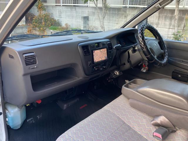 タウンエーストラック アウトドアJr 4WDキャンピング SHARP冷暖房ルームエアコン HONDA発電機 EU28is 冷蔵庫(46L) オーブンレンジ 後席10型モニター バッテリーチャージャー サブバッテリー HDDナビ/DTV/Bカメラ/ETC(25枚目)