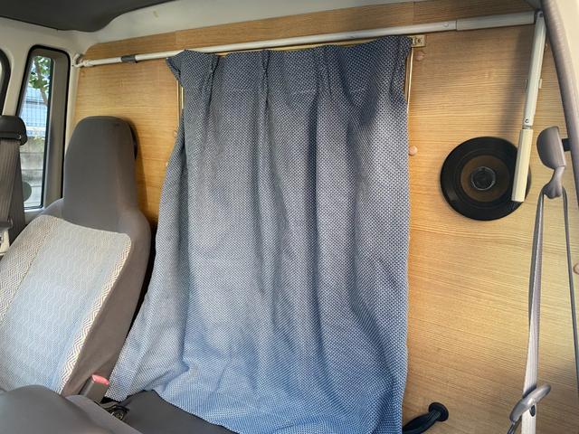 タウンエーストラック アウトドアJr 4WDキャンピング SHARP冷暖房ルームエアコン HONDA発電機 EU28is 冷蔵庫(46L) オーブンレンジ 後席10型モニター バッテリーチャージャー サブバッテリー HDDナビ/DTV/Bカメラ/ETC(27枚目)