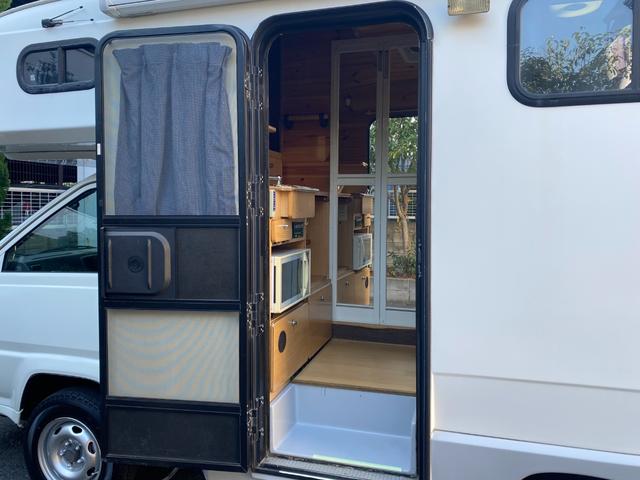 タウンエーストラック アウトドアJr 4WDキャンピング SHARP冷暖房ルームエアコン HONDA発電機 EU28is 冷蔵庫(46L) オーブンレンジ 後席10型モニター バッテリーチャージャー サブバッテリー HDDナビ/DTV/Bカメラ/ETC(29枚目)