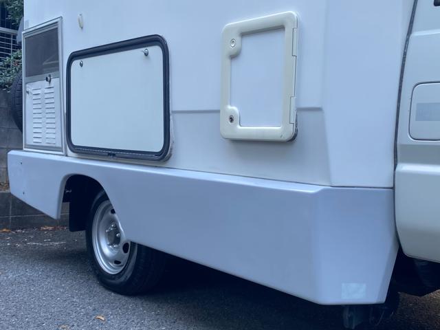 タウンエーストラック アウトドアJr 4WDキャンピング SHARP冷暖房ルームエアコン HONDA発電機 EU28is 冷蔵庫(46L) オーブンレンジ 後席10型モニター バッテリーチャージャー サブバッテリー HDDナビ/DTV/Bカメラ/ETC(52枚目)