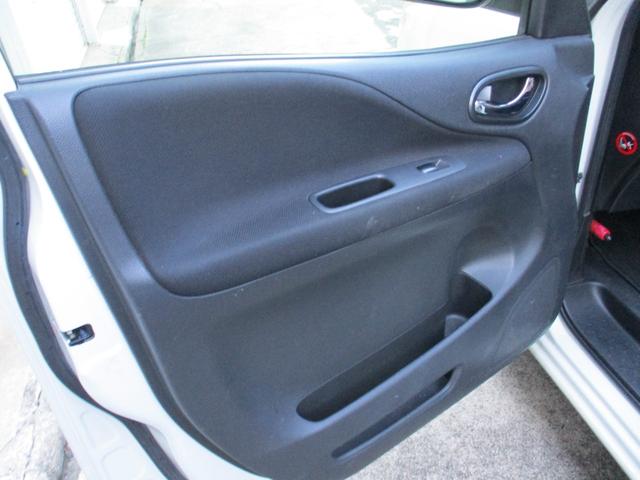 セレナ ハイウェイスター　Ｓ－ハイブリッド（11枚目）