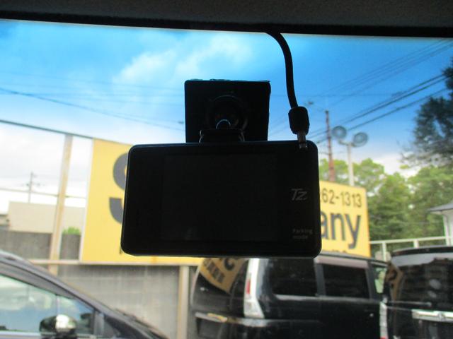 N-BOXカスタム G ターボSSパッケージ 新車ワンオーナ車両 上級グレード ターボ車両 純正フルエアロ 左右両側電動パワースライドドア クルーズコントロール 純正7インチナビ TV Bluetooth バックモニターパドルシフト LED レザ(10枚目)