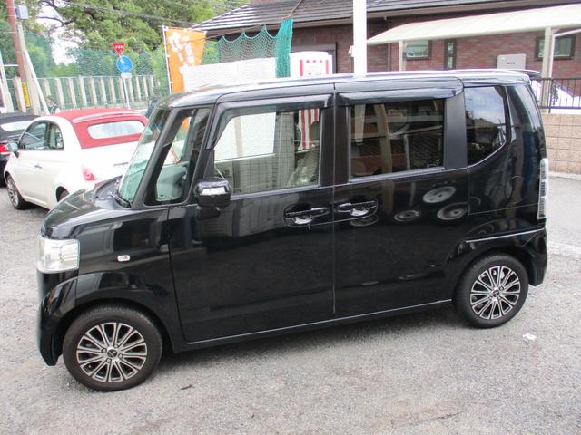 N-BOX G・Lパッケージ ディーラー下取り車両 新車整備点検記録簿 車検令和9年8月迄 電動パワースライドドア オートクロージャードア KENWOOD社SDナビ 地デジ ステアマチック ECON 社外アルミ(3枚目)