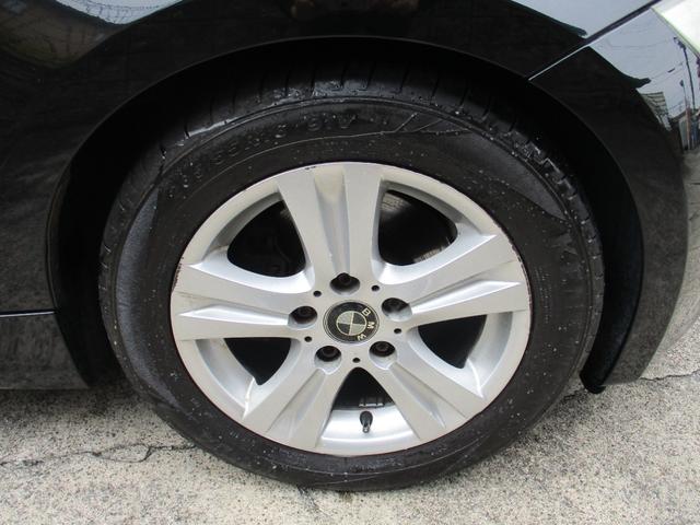 １シリーズ １２０ｉ　カブリオレ　電動フルオープンモデルクーペ　ＢＬＡＣＫホロ　赤皮電動パワーシート　シートヒーター社外ナビ　ＴＶ　Ｂｌｕｅｔｏｏｔｈ　バックモニター整備点検記録簿　ＫＥＹレス　純正アルミ　ＨＩＤキセノンライト（22枚目）