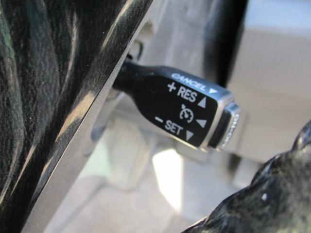 プリウス Ｓツーリングセレクション　後期モデリスタバージョン　カスタム車両モデリスタエアロ　後期Ｆバンパー＆リア＆テール　ツーリング専用アルミ　ローダウン済みＨＤＤ　ナビＴＶ　Ｂｌｕｅｔｏｏｔｈ　バックモニターメッキパーツ　コンビステア（13枚目）