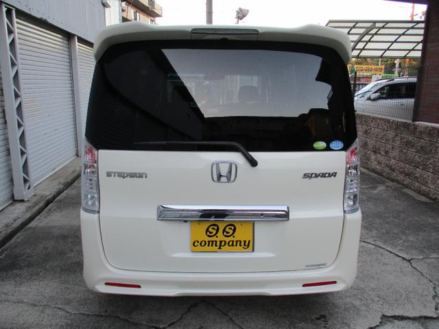 ステップワゴンスパーダ Ｚ　新車ワンオーナー車　新車整備点検記録簿　ＨＯＮＤＡインターナビＴＶ　バックモニター左右両側電動パワースライドドア　スマートＫＥＹドラレコ　ＥＴＣ　スタッドレスタイヤ付き（5枚目）
