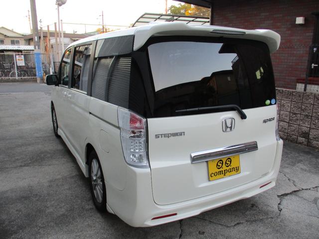 ステップワゴンスパーダ Ｚ　新車ワンオーナー車　新車整備点検記録簿　ＨＯＮＤＡインターナビＴＶ　バックモニター左右両側電動パワースライドドア　スマートＫＥＹドラレコ　ＥＴＣ　スタッドレスタイヤ付き（7枚目）