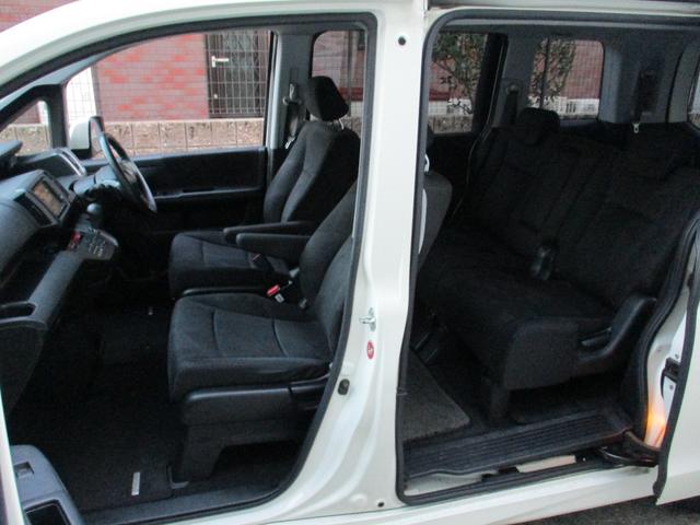 ステップワゴンスパーダ Ｚ　新車ワンオーナー車　新車整備点検記録簿　ＨＯＮＤＡインターナビＴＶ　バックモニター左右両側電動パワースライドドア　スマートＫＥＹドラレコ　ＥＴＣ　スタッドレスタイヤ付き（19枚目）