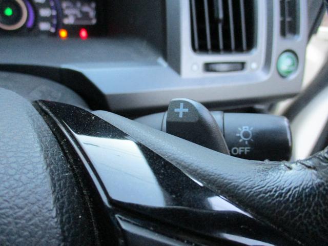 ステップワゴンスパーダ Ｚ　新車ワンオーナー車　新車整備点検記録簿　ＨＯＮＤＡインターナビＴＶ　バックモニター左右両側電動パワースライドドア　スマートＫＥＹドラレコ　ＥＴＣ　スタッドレスタイヤ付き（26枚目）