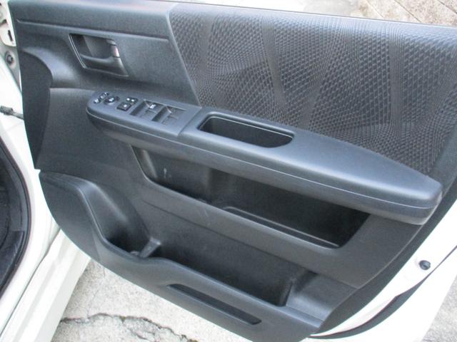 ステップワゴンスパーダ Ｚ　新車ワンオーナー車　新車整備点検記録簿　ＨＯＮＤＡインターナビＴＶ　バックモニター左右両側電動パワースライドドア　スマートＫＥＹドラレコ　ＥＴＣ　スタッドレスタイヤ付き（27枚目）