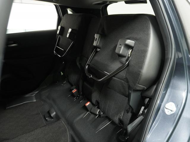 ���Ԃŗ��X�̂��q�l�F���s�s������͍����P����������ʂ֑���A�C�I�����[���v��R����P�O���قǂł��B��ォ��͍����P���������s���ʂ֑���A�j�g�����[������T���قǁA�C�Y�~���V���b�s���O�Z���^�[�ׂ̗ł�