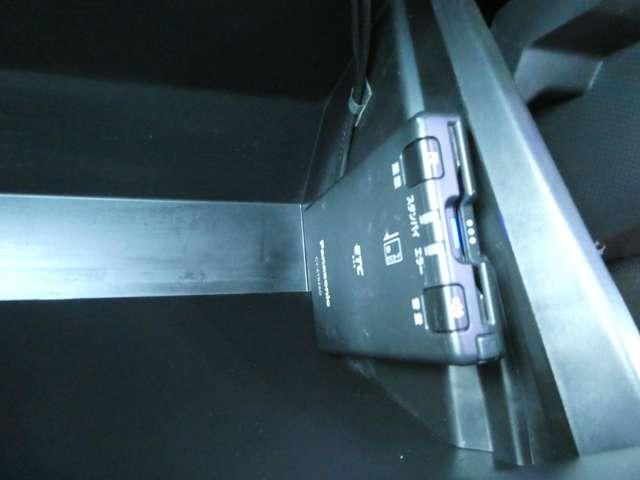 ロッキー １．２　Ｘ　ＨＥＶ　衝突軽減ブレーキ・フルセグＴＶ付メモリーナ　踏み間違い防止装置　ＬＥＤヘッドライト　アルミホイール　ワンオーナー　ＡＢＳ　盗難防止システム　全方位カメラ　キーレス　オートエアコン　バックモニター　アイドリングストップ　エアバッグ　ＥＴＣ　記録簿（12枚目）
