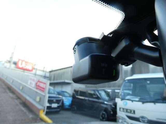 エクストレイル １．５　Ｇ　ｅ－４ＯＲＣＥ　４ＷＤ　プロパイロット・衝突軽減ブレーキ・ナッパ　本革Ｓ　試乗車　パークアシスト　禁煙　寒冷地仕様　ＬＥＤヘッドランプ　ナビＴＶ　スマートキー　レーダークルーズ　ＬＫＡ　キーフリー　ＥＴＣ　４ＷＤ　アルミホイール　メモリーナビ　記録簿　バックカメラ（11枚目）