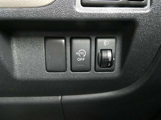 マーチ １．２　１２Ｇ　フルセグＴＶ付メモリーナビ　ナビ・フルセグＴＶ　インテリジェントキー　記録簿付き　　　運転席・助手席エアバッグ　ＥＴＣ　オートエアコン　ＡＢＳ　パワーウィンドウ　アイドリングストップ（8枚目）