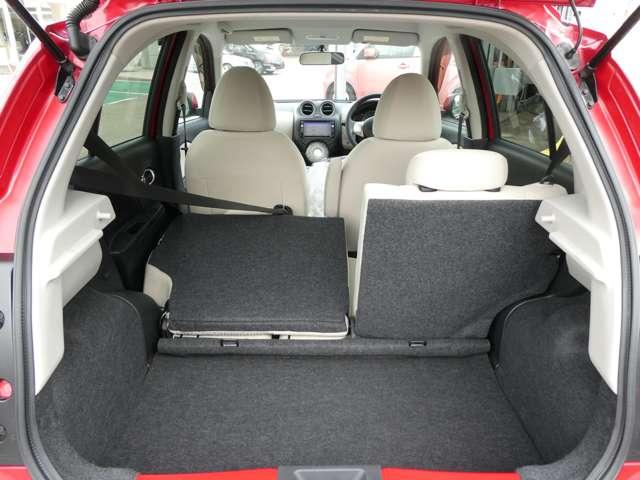 マーチ １．２　１２Ｇ　フルセグＴＶ付メモリーナビ　ナビ・フルセグＴＶ　インテリジェントキー　記録簿付き　　　運転席・助手席エアバッグ　ＥＴＣ　オートエアコン　ＡＢＳ　パワーウィンドウ　アイドリングストップ（16枚目）