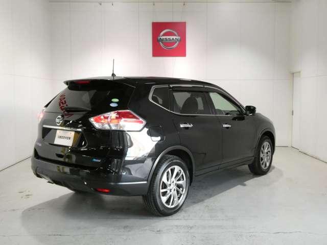 エクストレイル 2.0 20Xtt エマージェンシーブレーキ 2列車 4WD アラウンドビューモニター 衝突被害軽減ブレーキ アイドリングストップ 切替式4WD ナビ・フルセグTV インテリジェントキー LED エアバッグ オートエアコン アルミホイール 記録簿 ワンオーナー(2枚目)