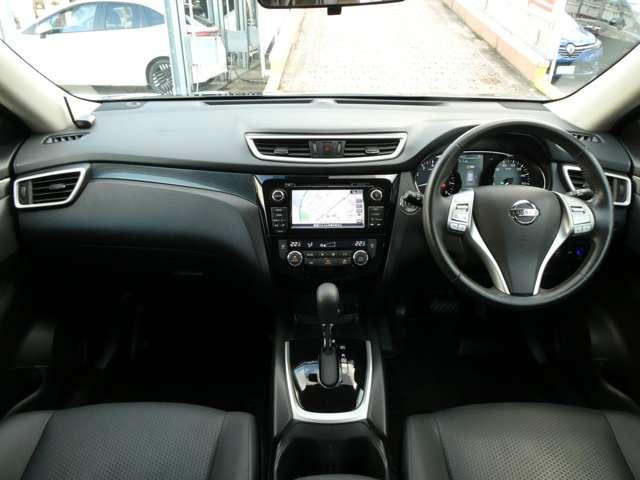 エクストレイル 2.0 20Xtt エマージェンシーブレーキ 2列車 4WD アラウンドビューモニター 衝突被害軽減ブレーキ アイドリングストップ 切替式4WD ナビ・フルセグTV インテリジェントキー LED エアバッグ オートエアコン アルミホイール 記録簿 ワンオーナー(3枚目)